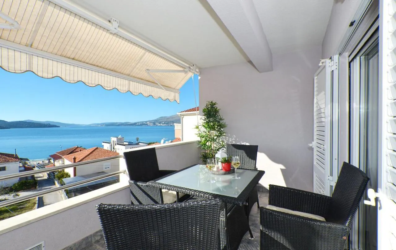 Copacabana Beach Apartments Trogir Kroatien