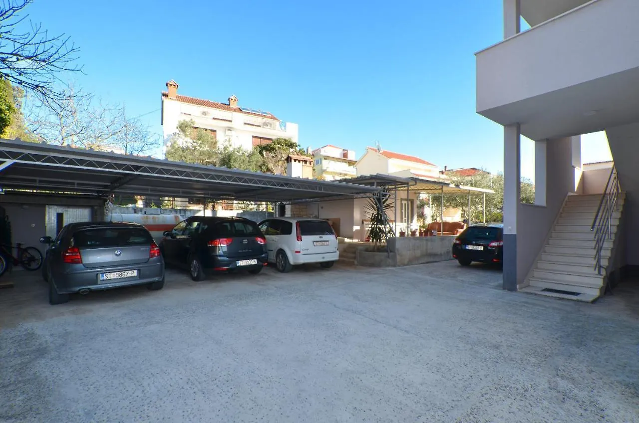 Copacabana Beach Apartments Trogir Croatia