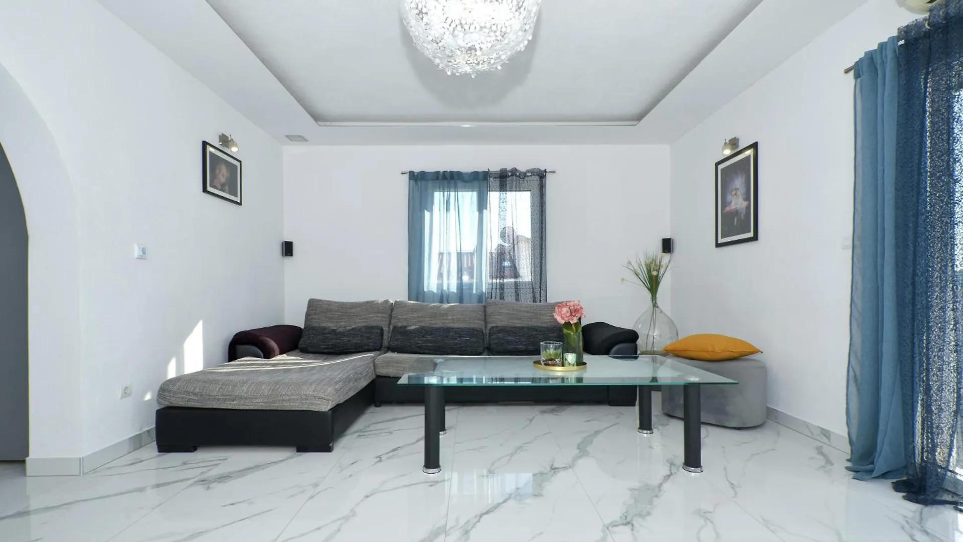 Copacabana Beach Apartments Trogir
